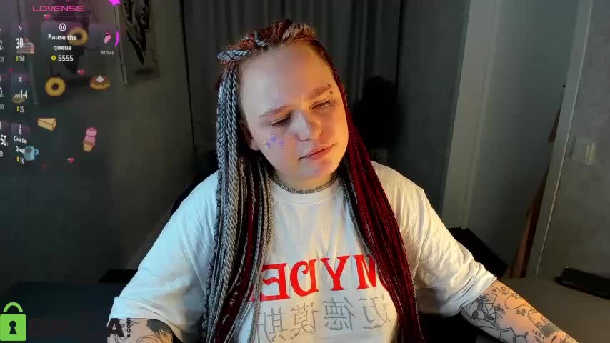 Looly_Rise Adult Chat August 18, 2025