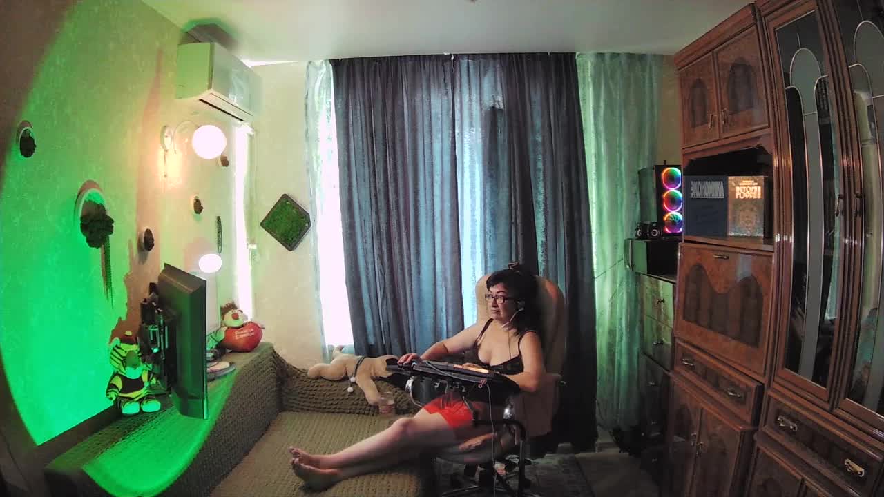 Infodar Adult Chat August 18, 2025