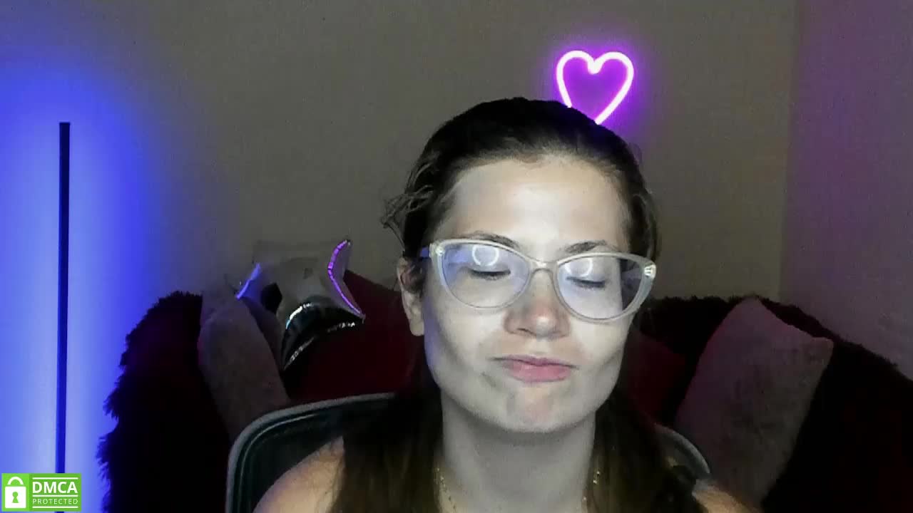 Aliciafolow009 Adult Chat August 18, 2025