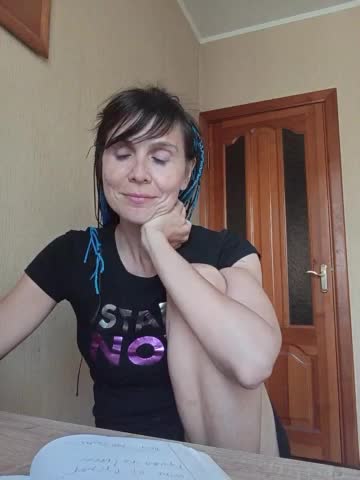 Hellenalonenochka Adult Chat August 18, 2025