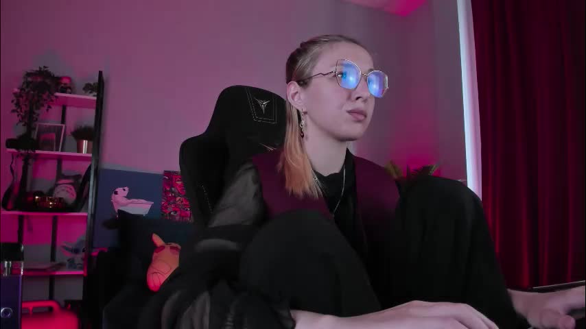 filipinaadams Adult Chat August 18, 2025