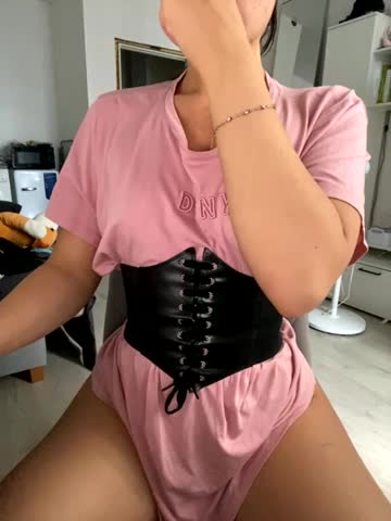 girlsz_ Adult Chat August 18, 2025