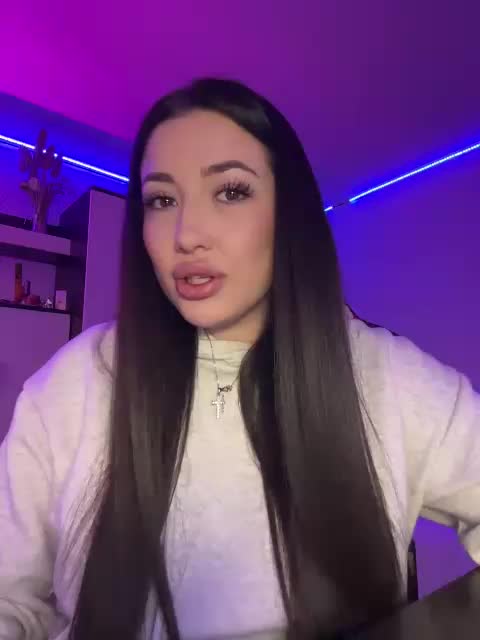 BettyBoom13 Adult Chat August 19, 2025