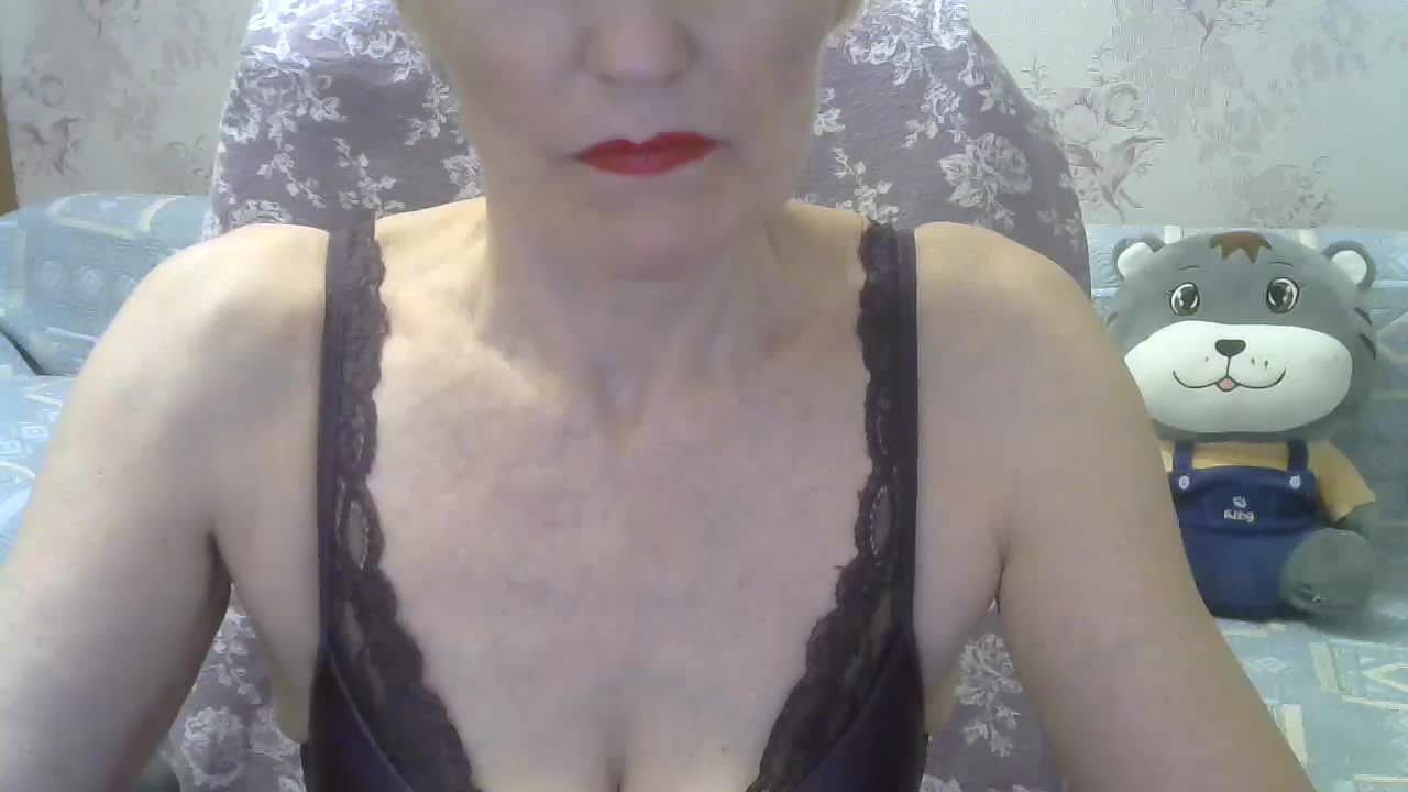 Red-Rose-777 Adult Chat August 19, 2025