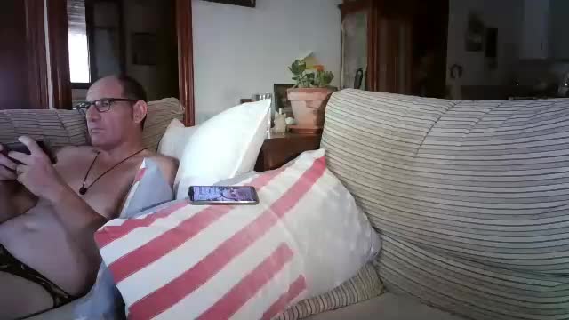 lolahueso Adult Chat August 18, 2025