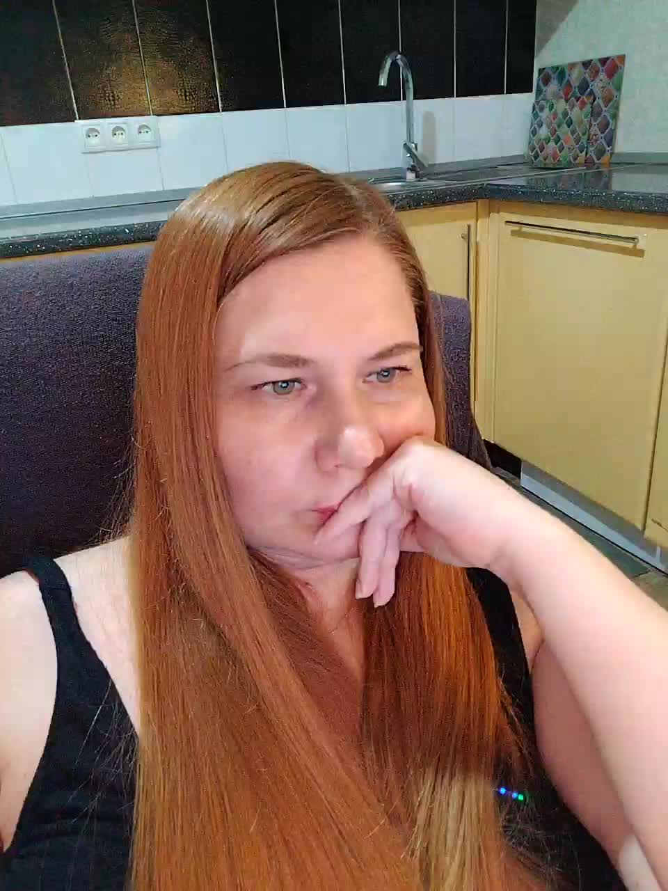 olgaredxxx Adult Chat August 19, 2025