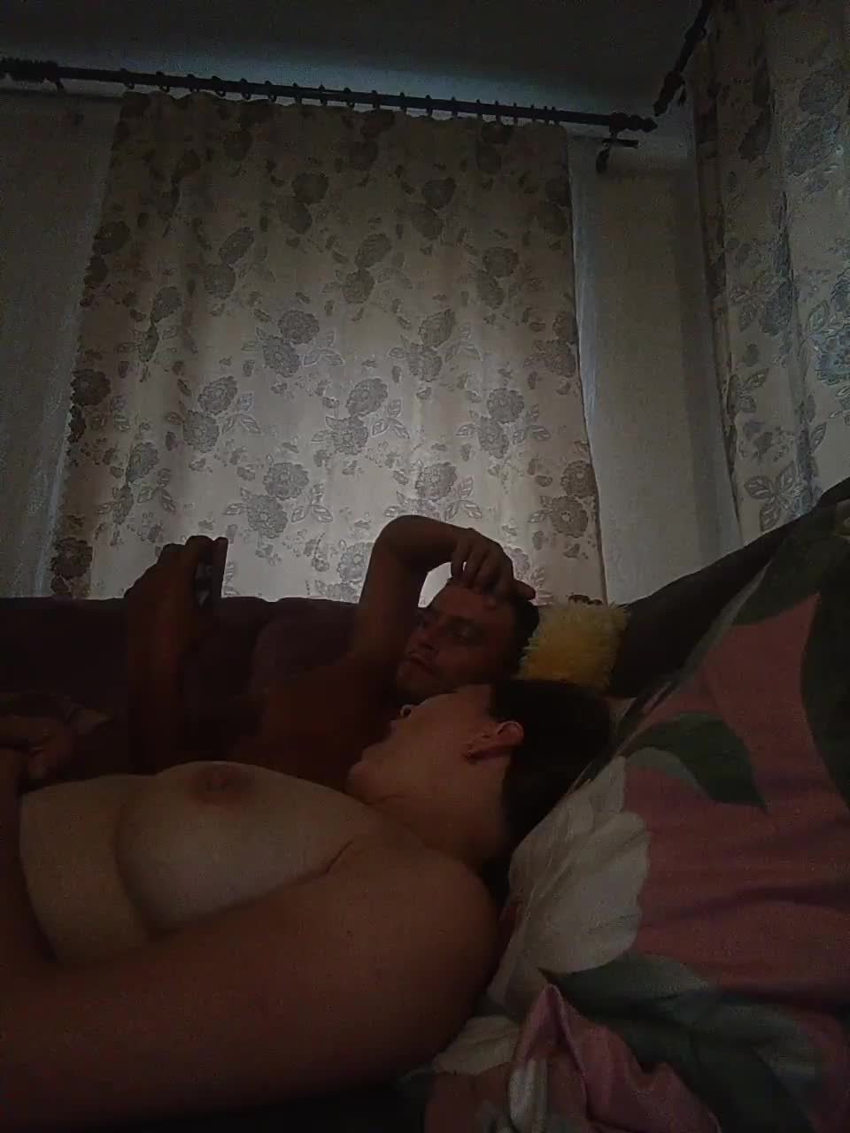 UAlinas2003 Adult Chat August 19, 2025