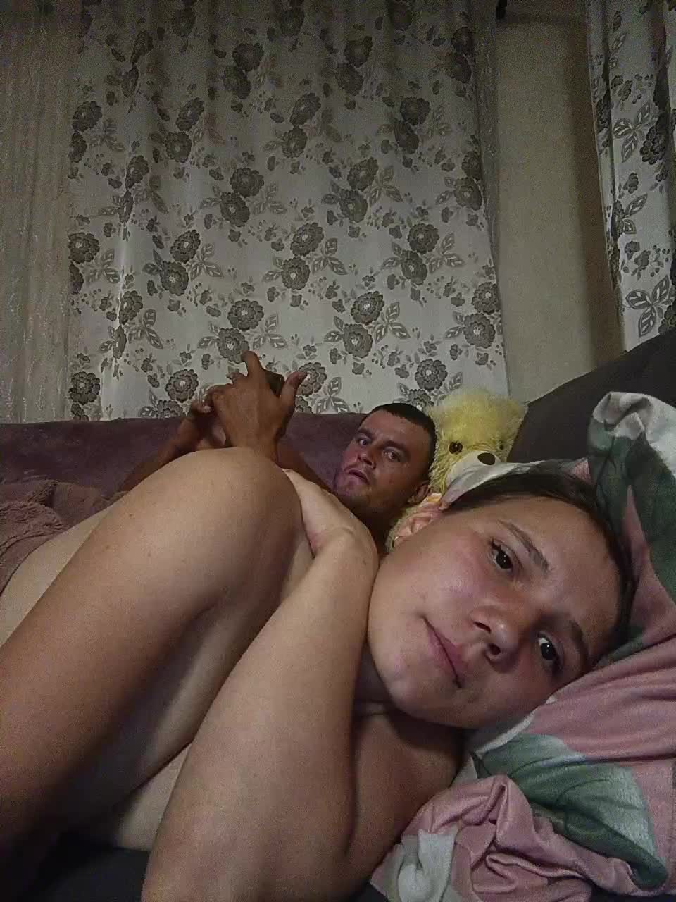 UAlinas2003 Adult Chat August 19, 2025