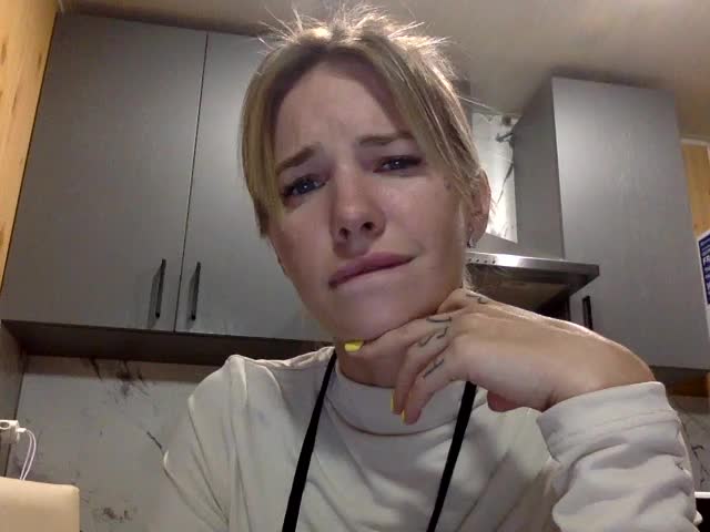 mel-collins Adult Chat August 19, 2025