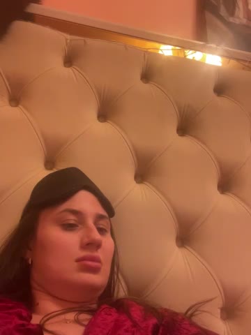 Flossy_Vettie Adult Chat August 19, 2025