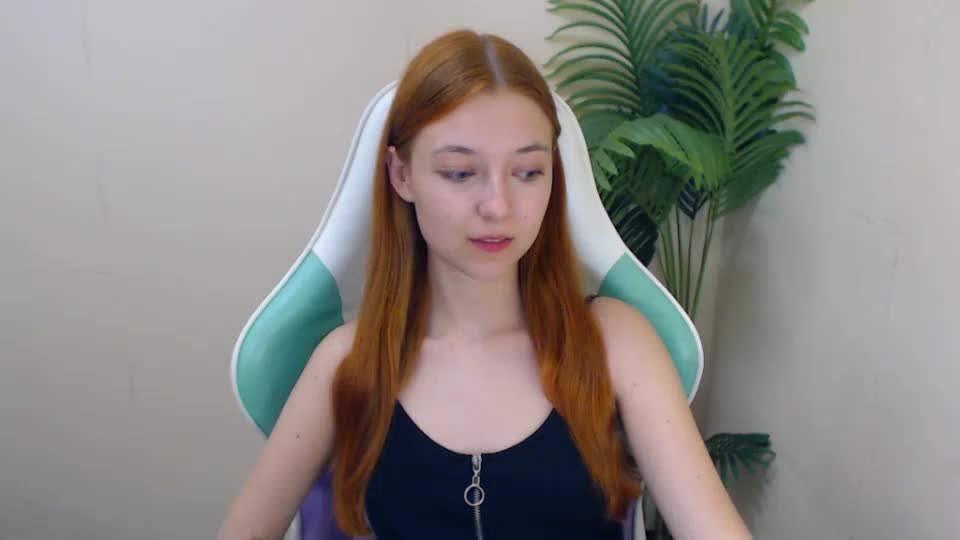 vivien_leight Adult Chat August 19, 2025