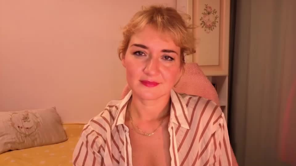 elviraforyou Adult Chat August 19, 2025