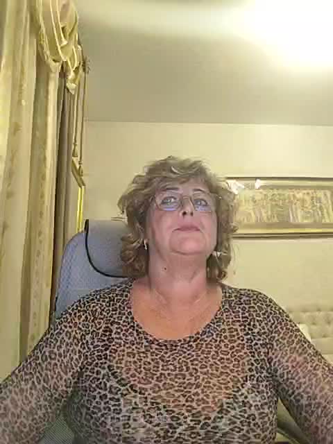 KarinkaSweet Adult Chat August 19, 2025