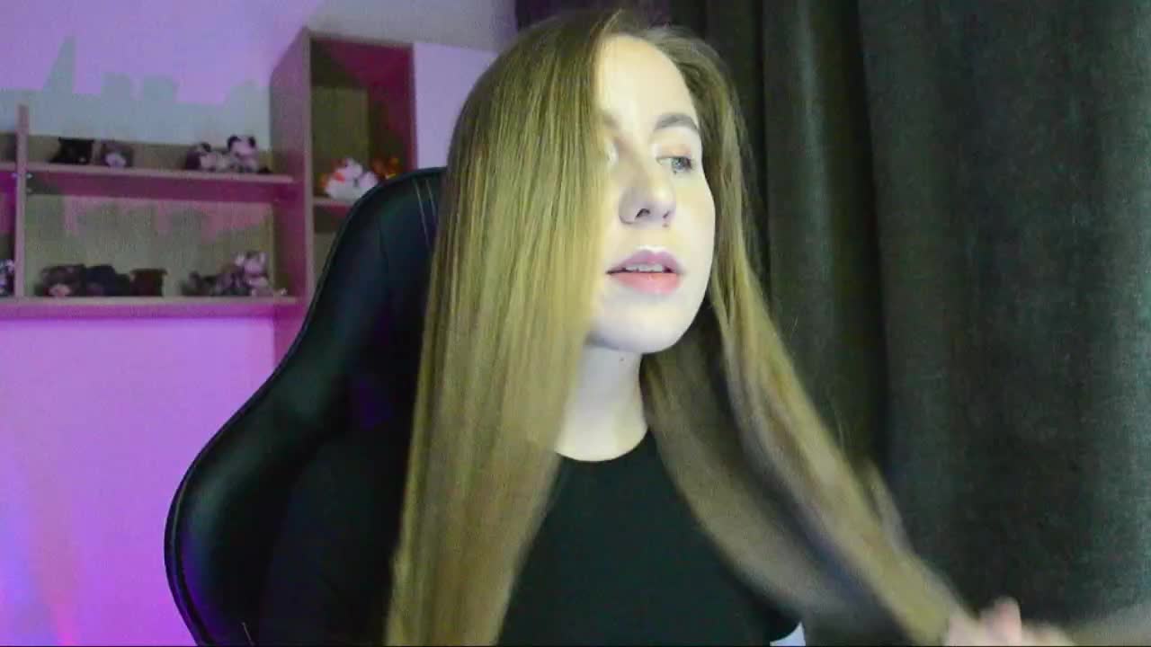 -Rii- Adult Chat August 19, 2025