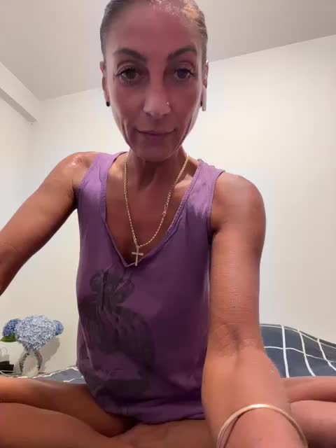 IrinkaGata Adult Chat August 19, 2025