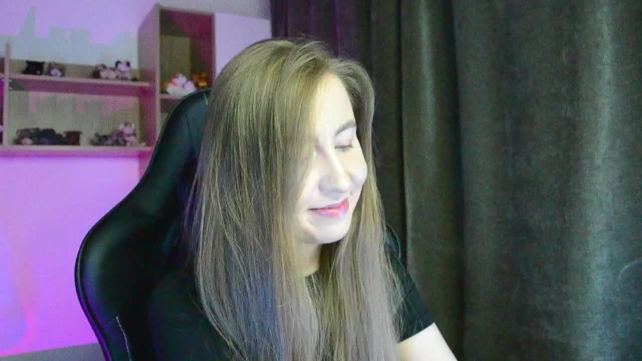 -Rii- Adult Chat August 19, 2025