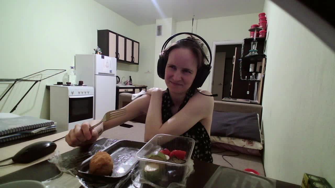 Magretta_Dering Adult Chat August 19, 2025