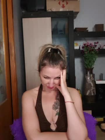 Nushka1984 Adult Chat August 19, 2025