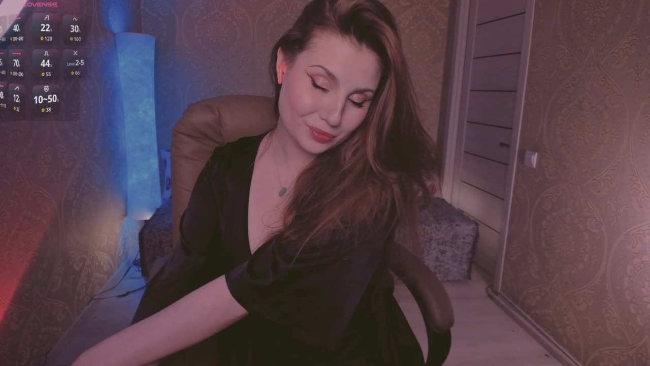 Esmeerrr Adult Chat August 19, 2025