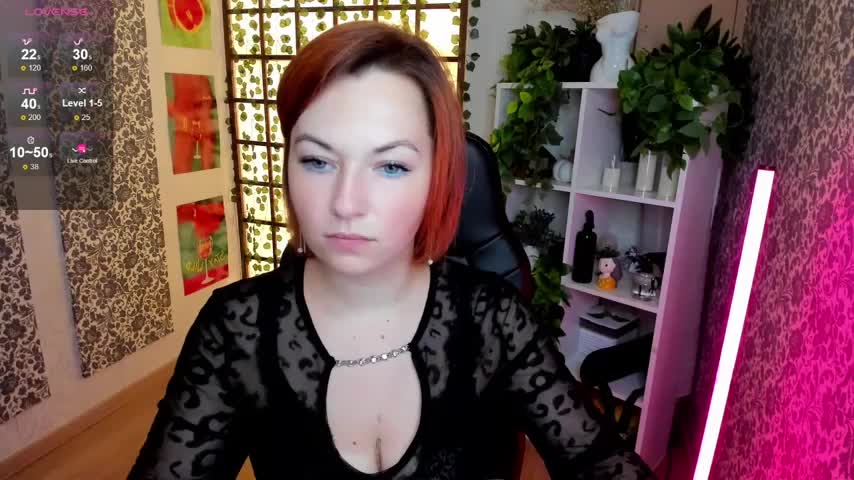 Serena_Woods Adult Chat August 19, 2025