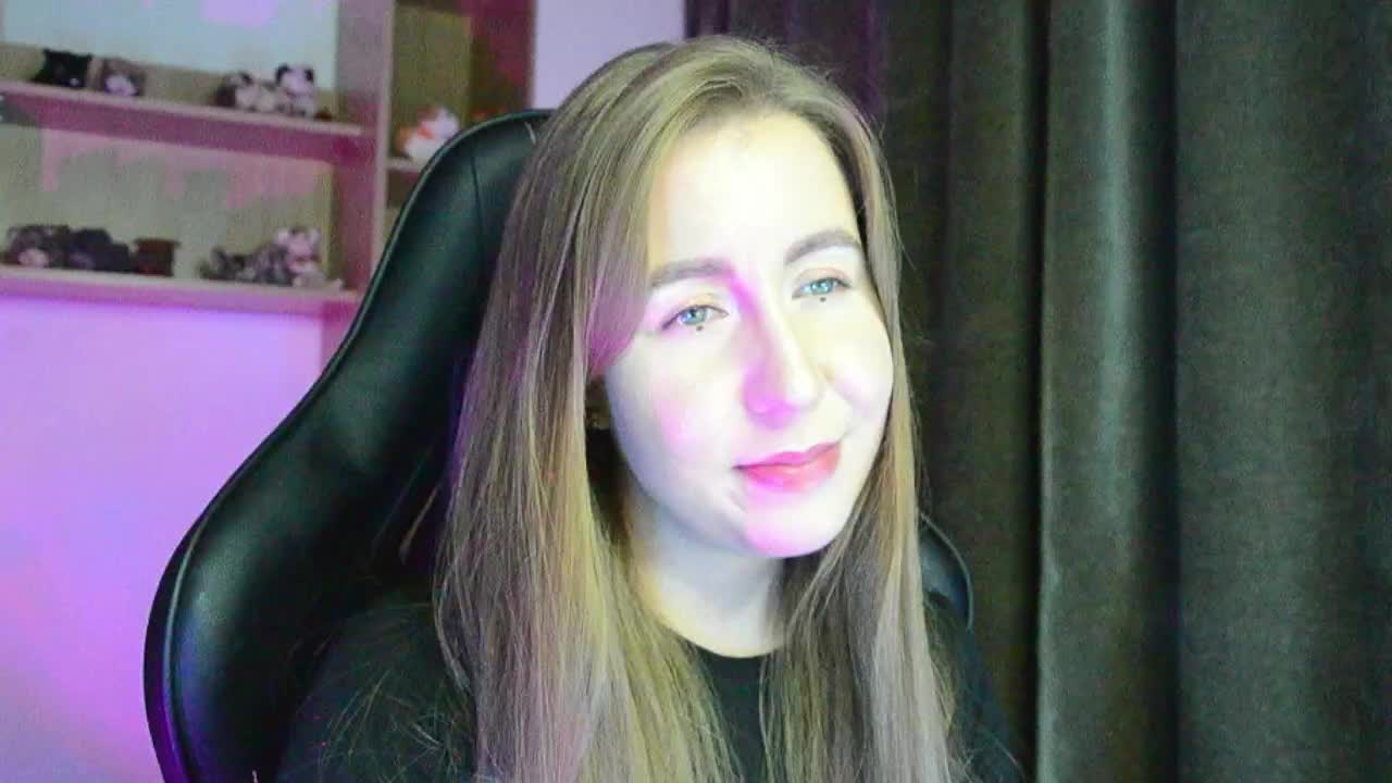 -Rii- Adult Chat August 19, 2025