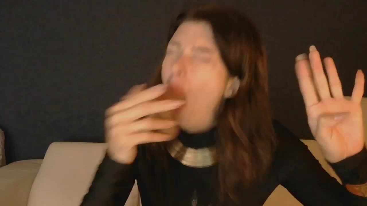 WhiteQueen888 Adult Chat August 19, 2025