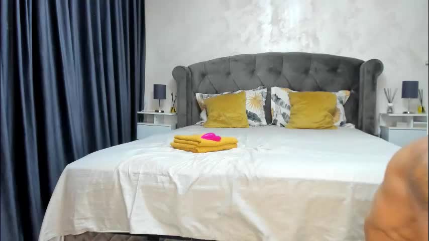 nicepussyfuckk18 Adult Chat August 19, 2025