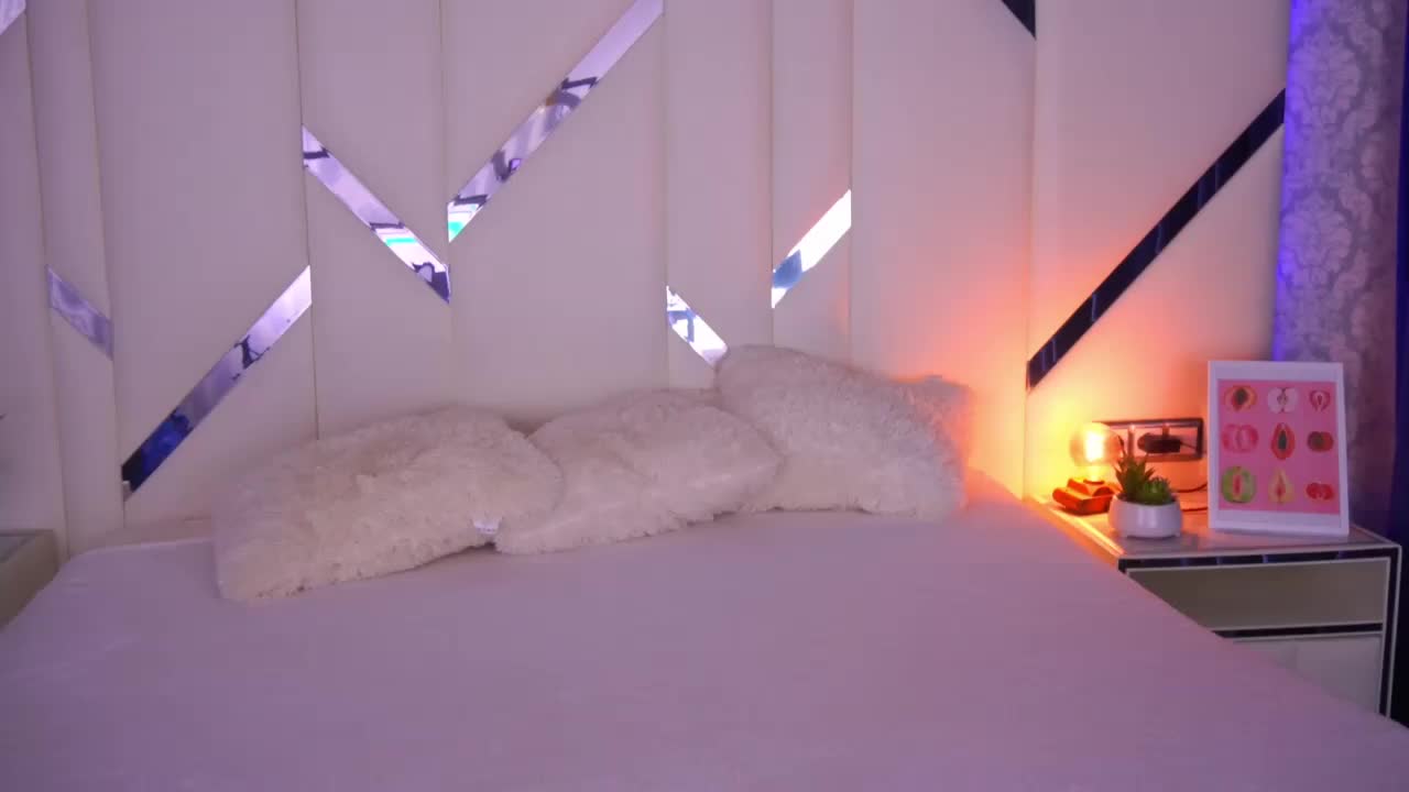 FloraGreys Adult Chat August 19, 2025