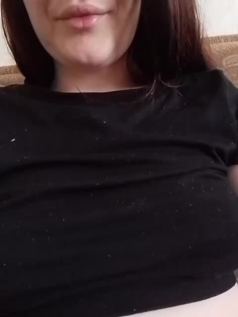 Elena19962 Adult Chat August 19, 2025