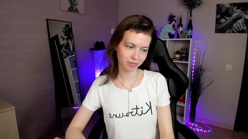 Sangria_Wine Adult Chat August 19, 2025