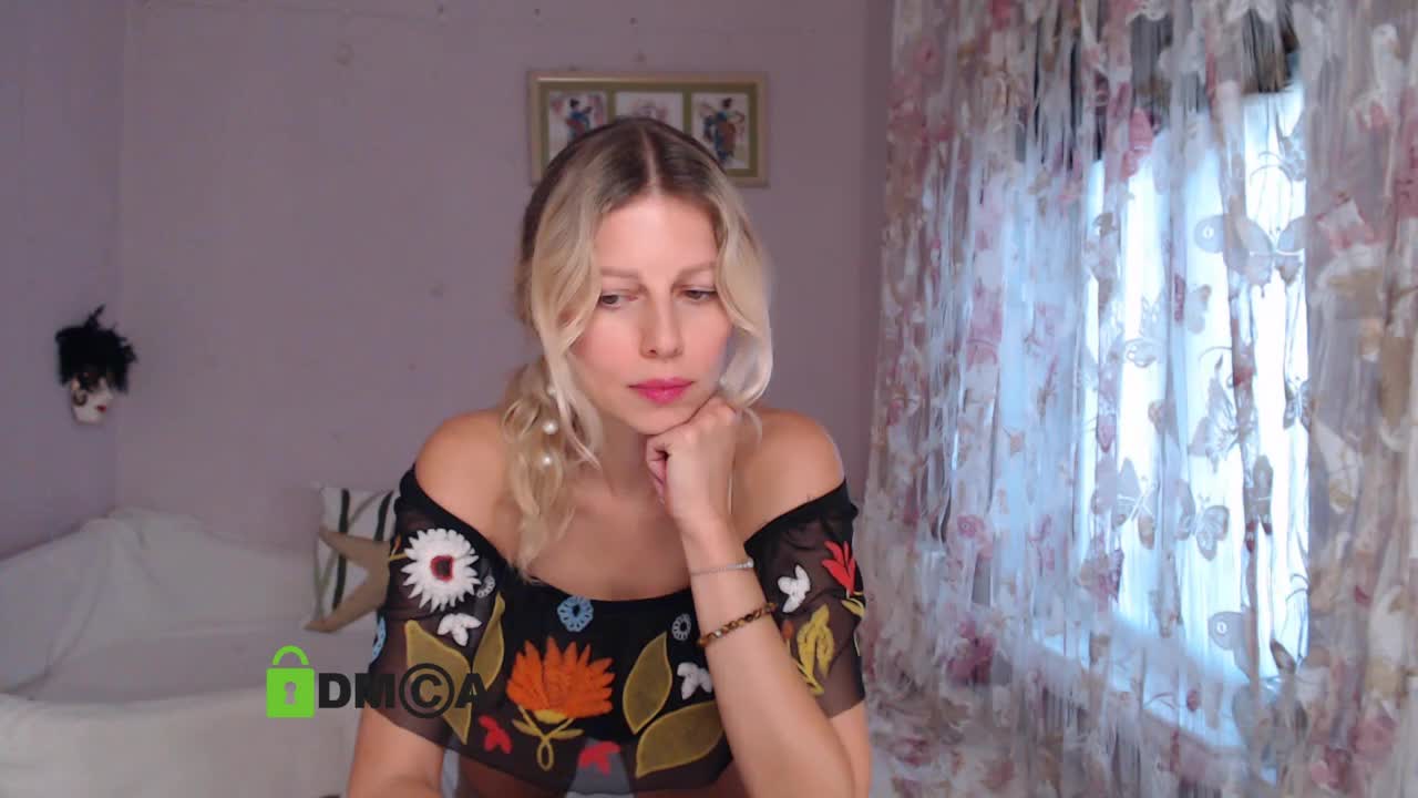 Miss_Misso Adult Chat August 19, 2025