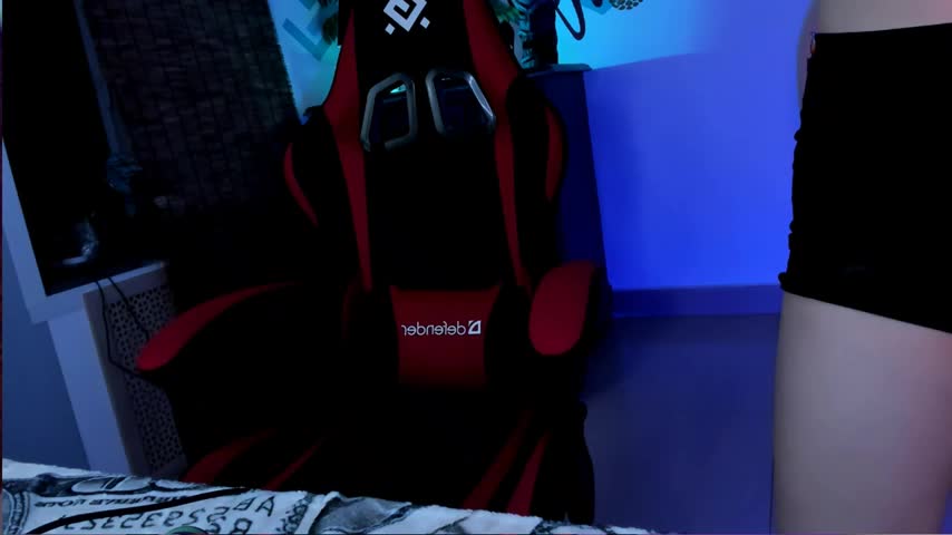 LolaLemona Adult Chat August 19, 2025