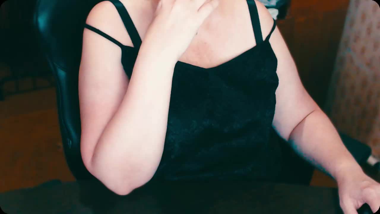 Alisa1917 Adult Chat August 19, 2025