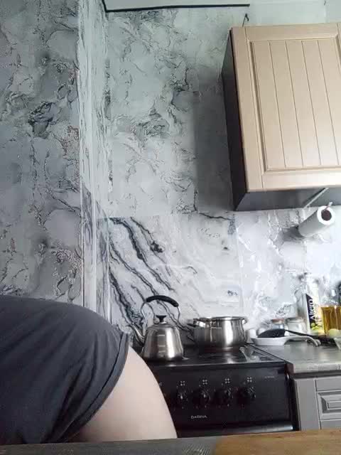 Samochka-25 Adult Chat August 19, 2025