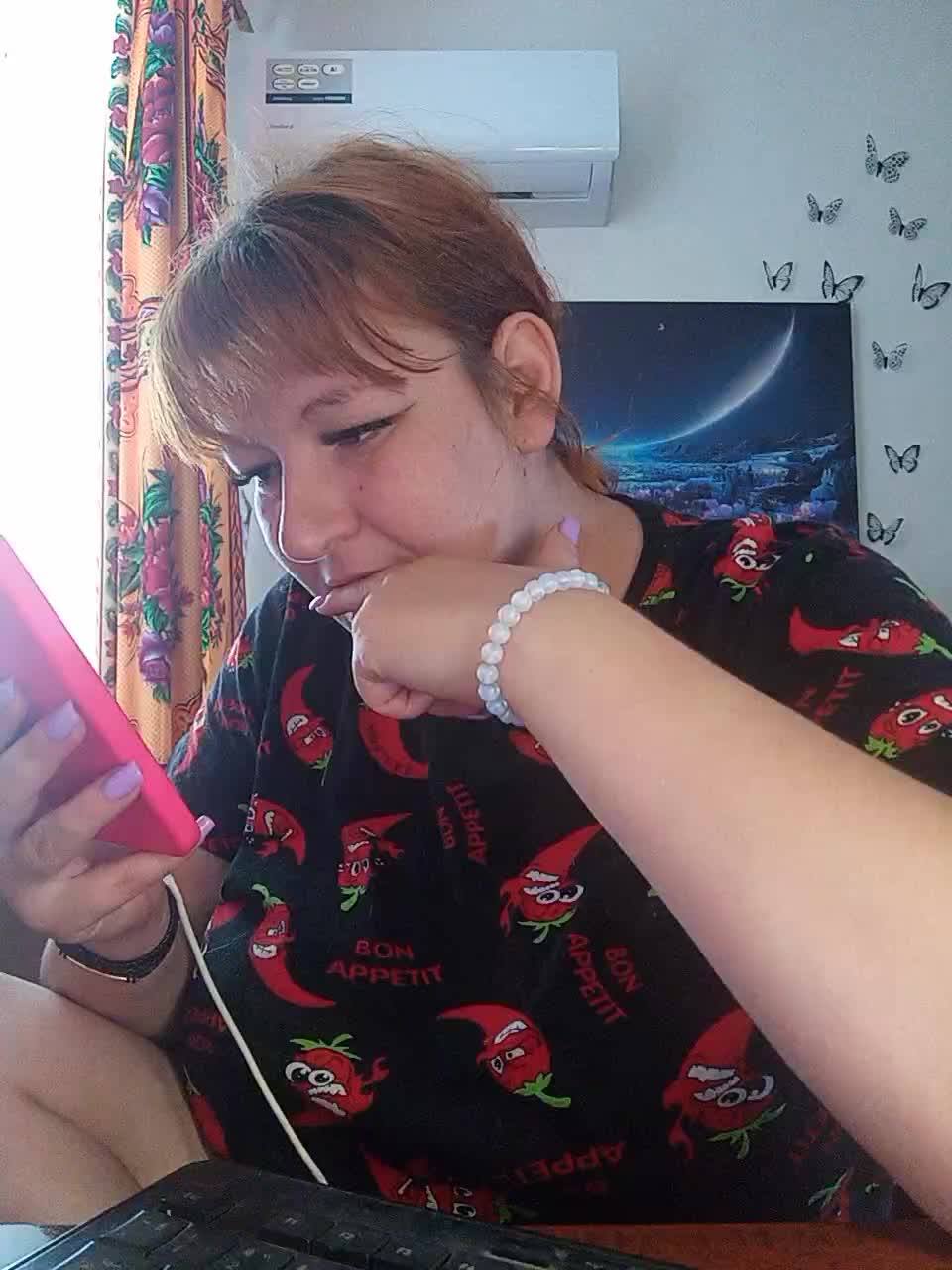 MiaLovely Adult Chat August 19, 2025