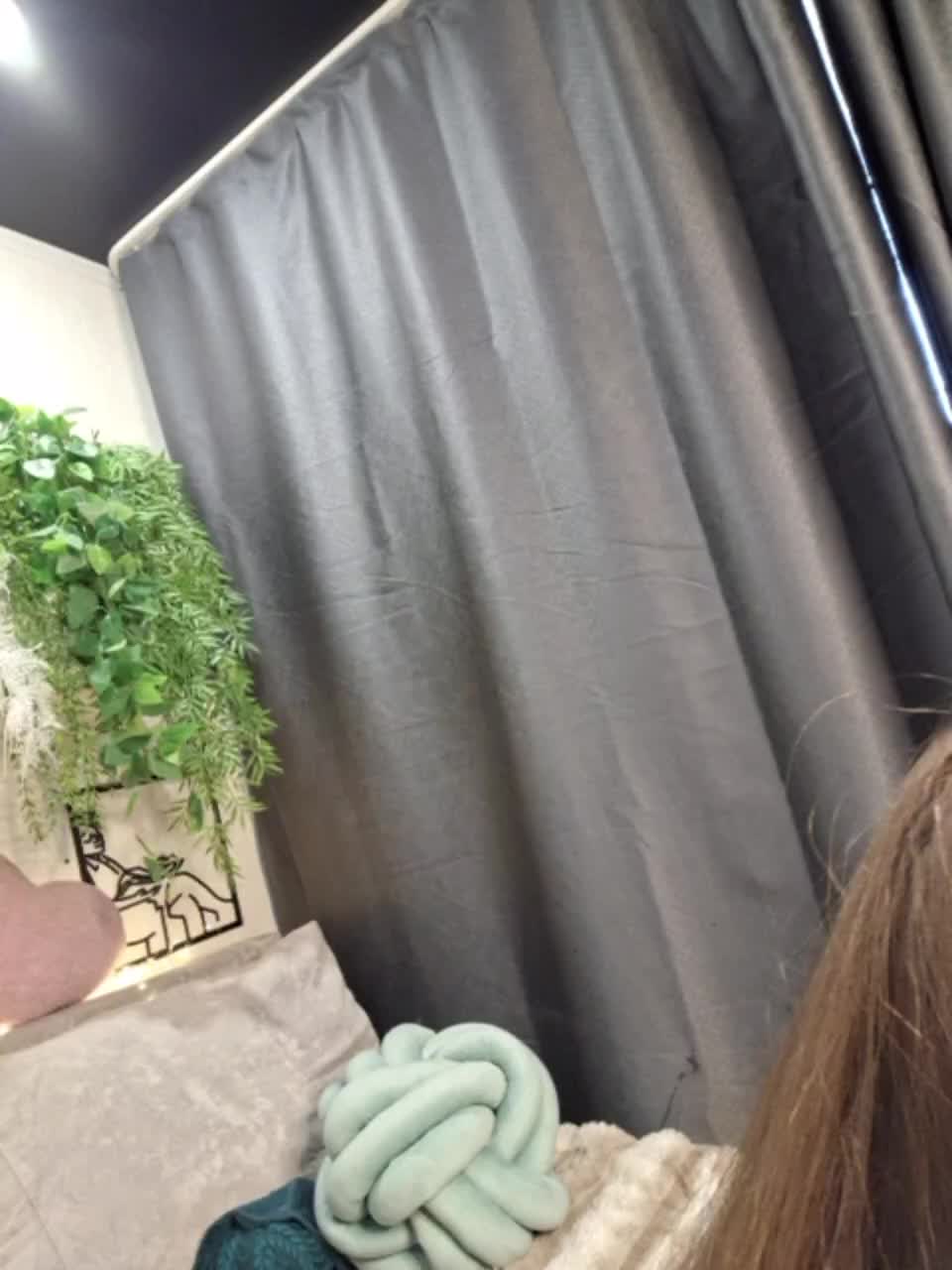 -scyrim- Adult Chat August 20, 2025