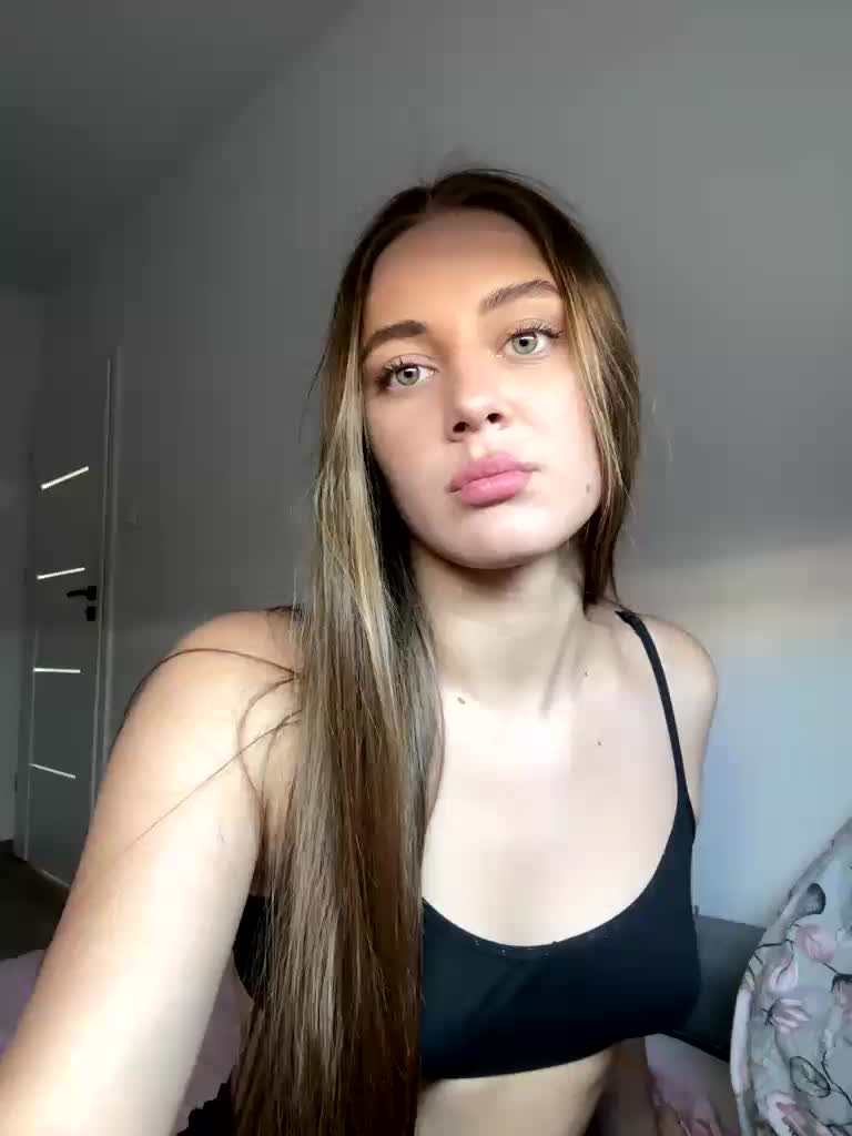 Alisa3 Adult Chat August 19, 2025