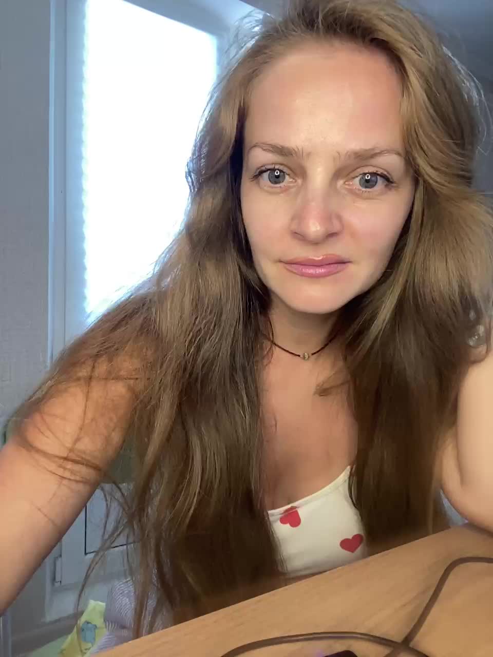 KiraMaxi Adult Chat August 19, 2025