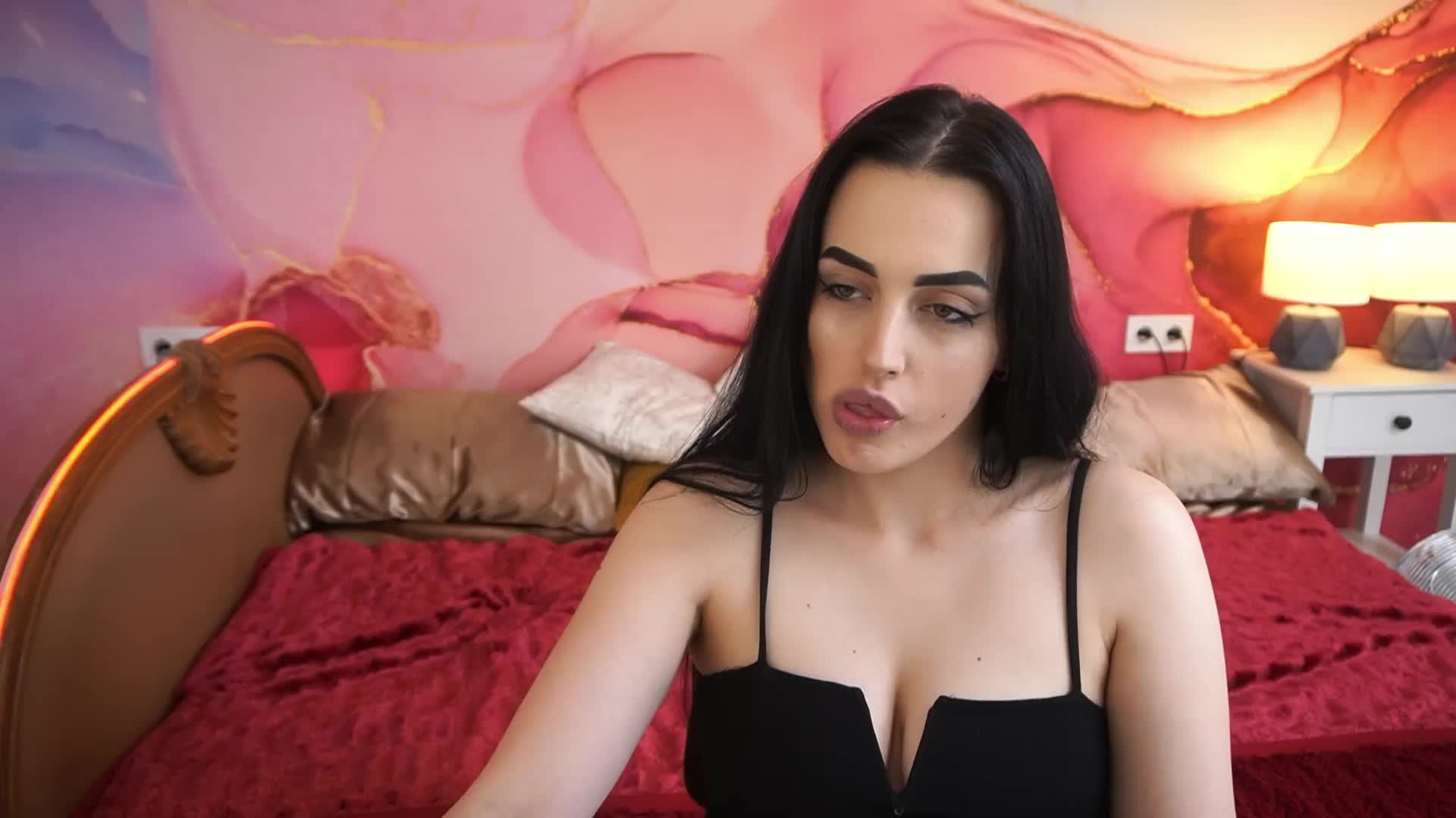 CraveMeRich Adult Chat August 19, 2025