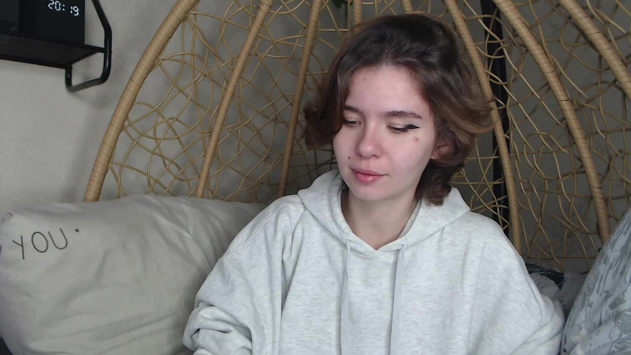 Lulu-Sun Adult Chat August 20, 2025