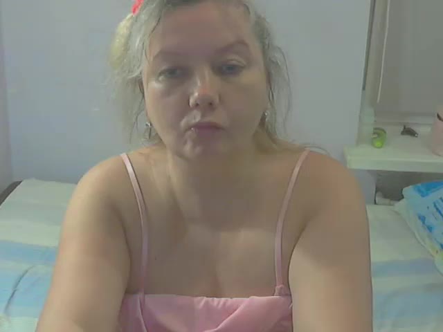 LucyAlexis Adult Chat August 20, 2025