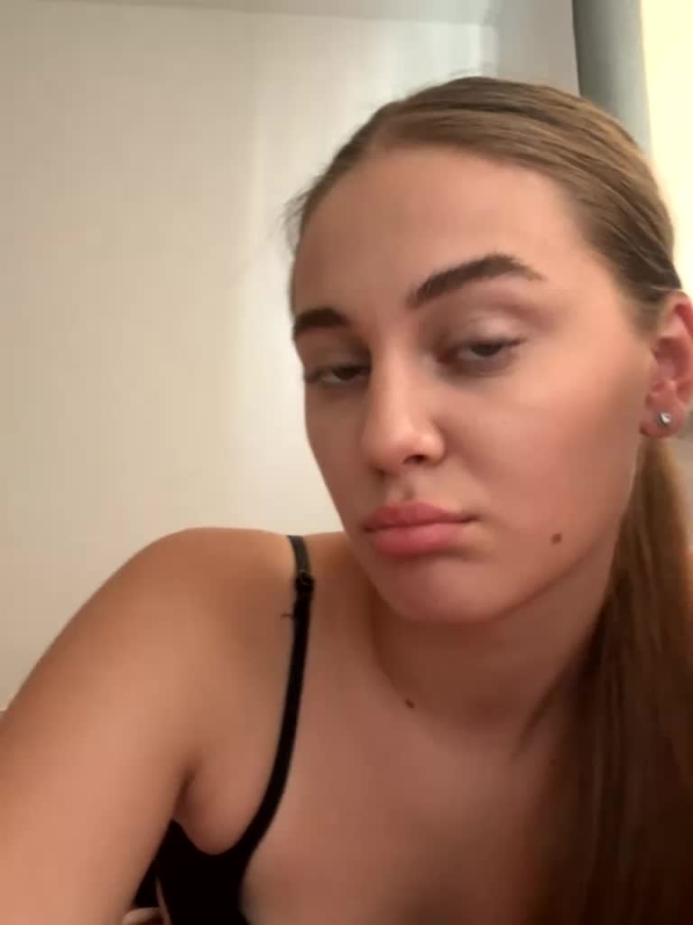 Alisa3 Adult Chat August 19, 2025