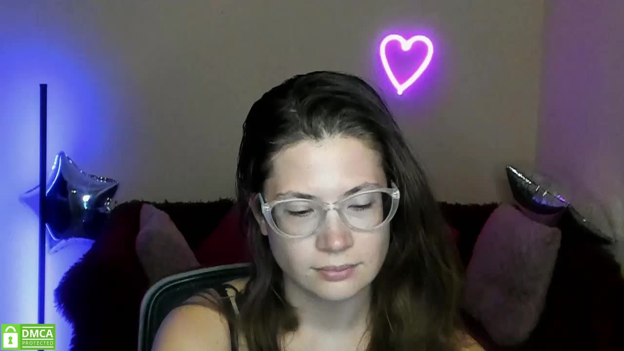 Aliciafolow009 Adult Chat August 19, 2025