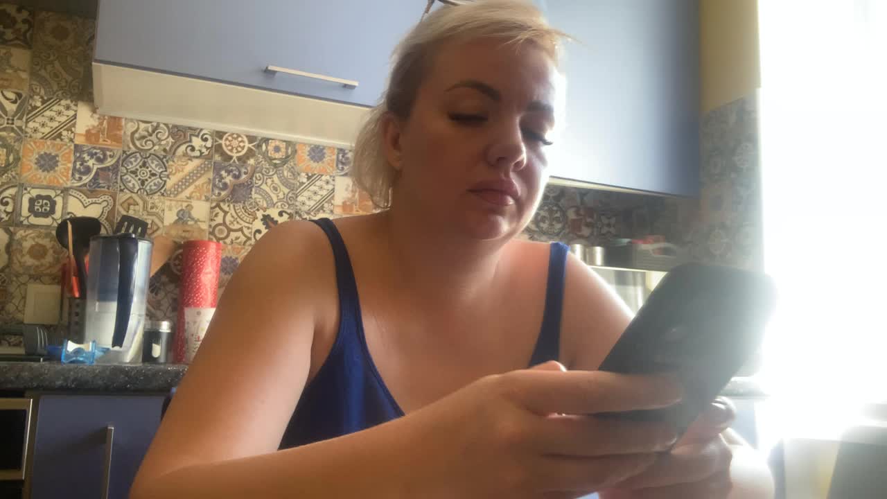 Oksana494 Adult Chat August 20, 2025