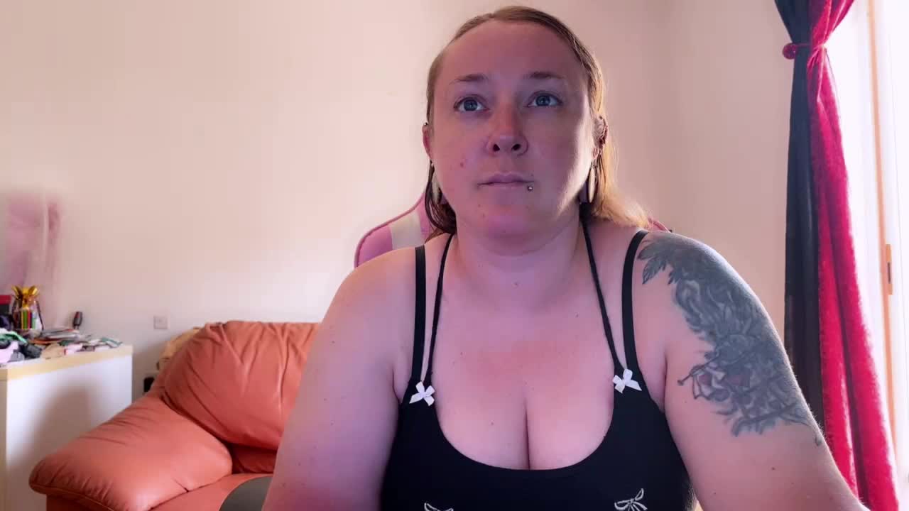 NylonQueen Adult Chat August 20, 2025