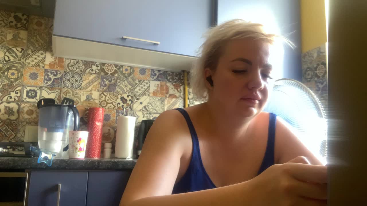 Oksana494 Adult Chat August 20, 2025