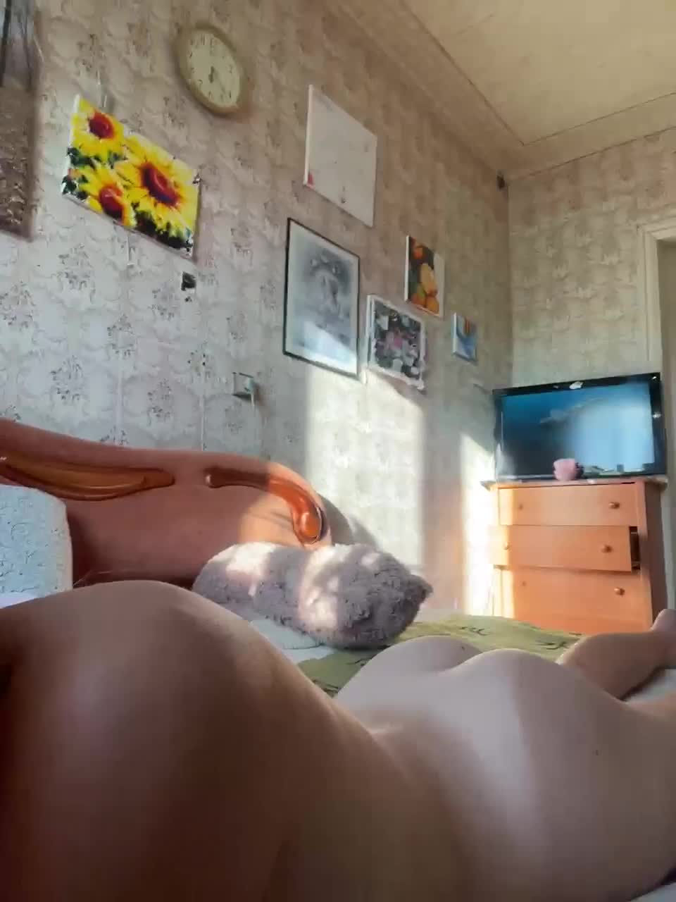 Milana22a Adult Chat August 19, 2025