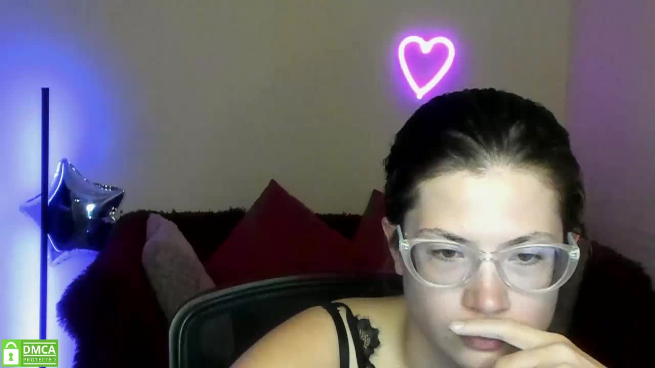 Aliciafolow009 Adult Chat August 19, 2025