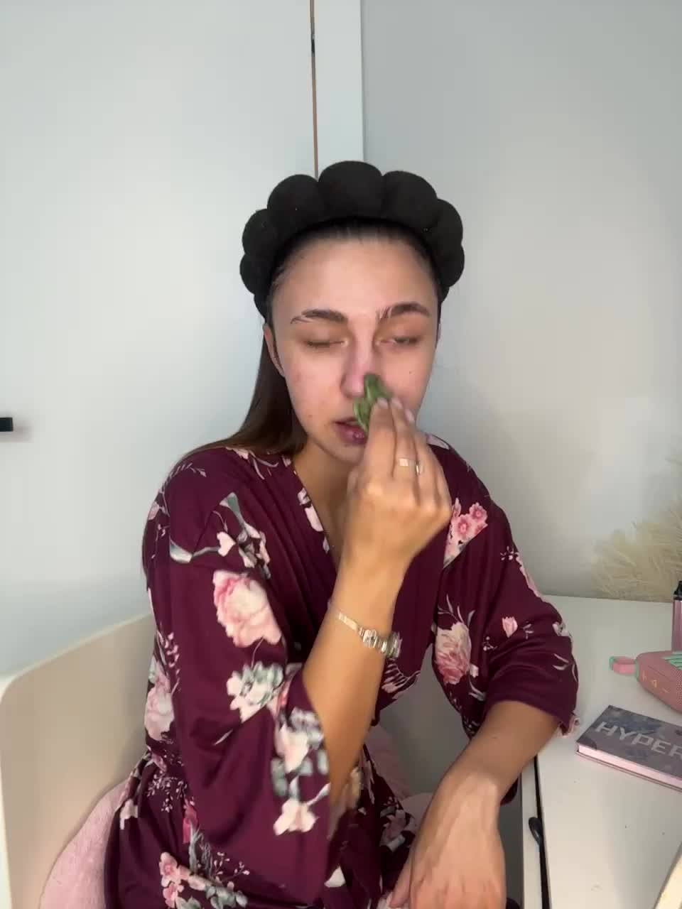 Lerochkaa Adult Chat August 19, 2025