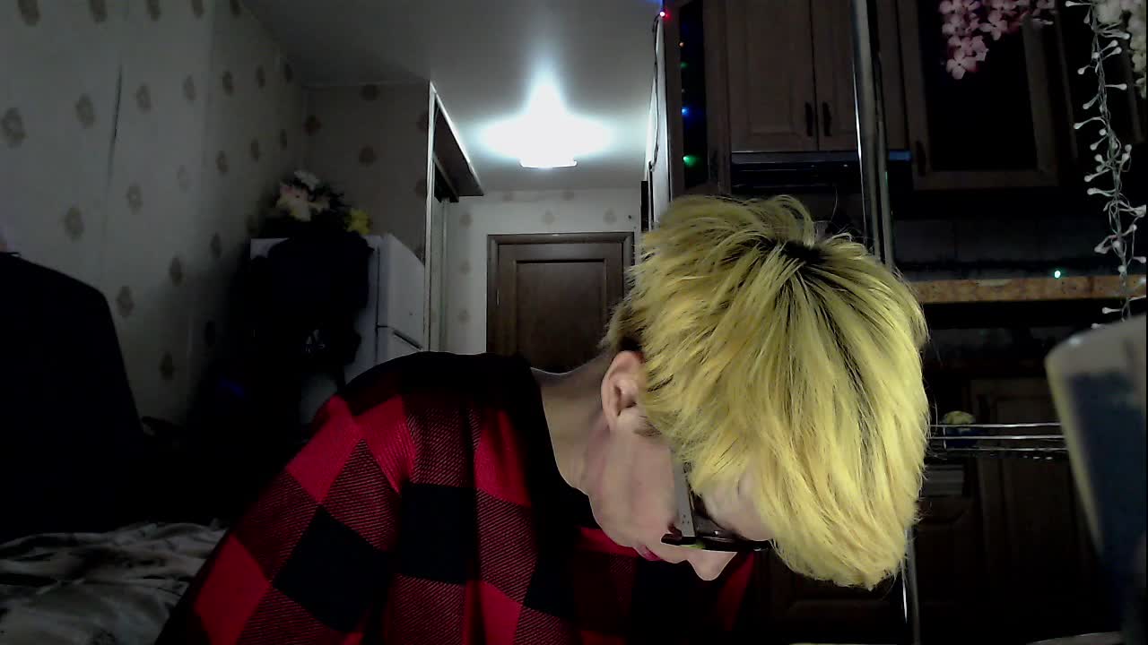 Yrriel_Autist Adult Chat August 20, 2025